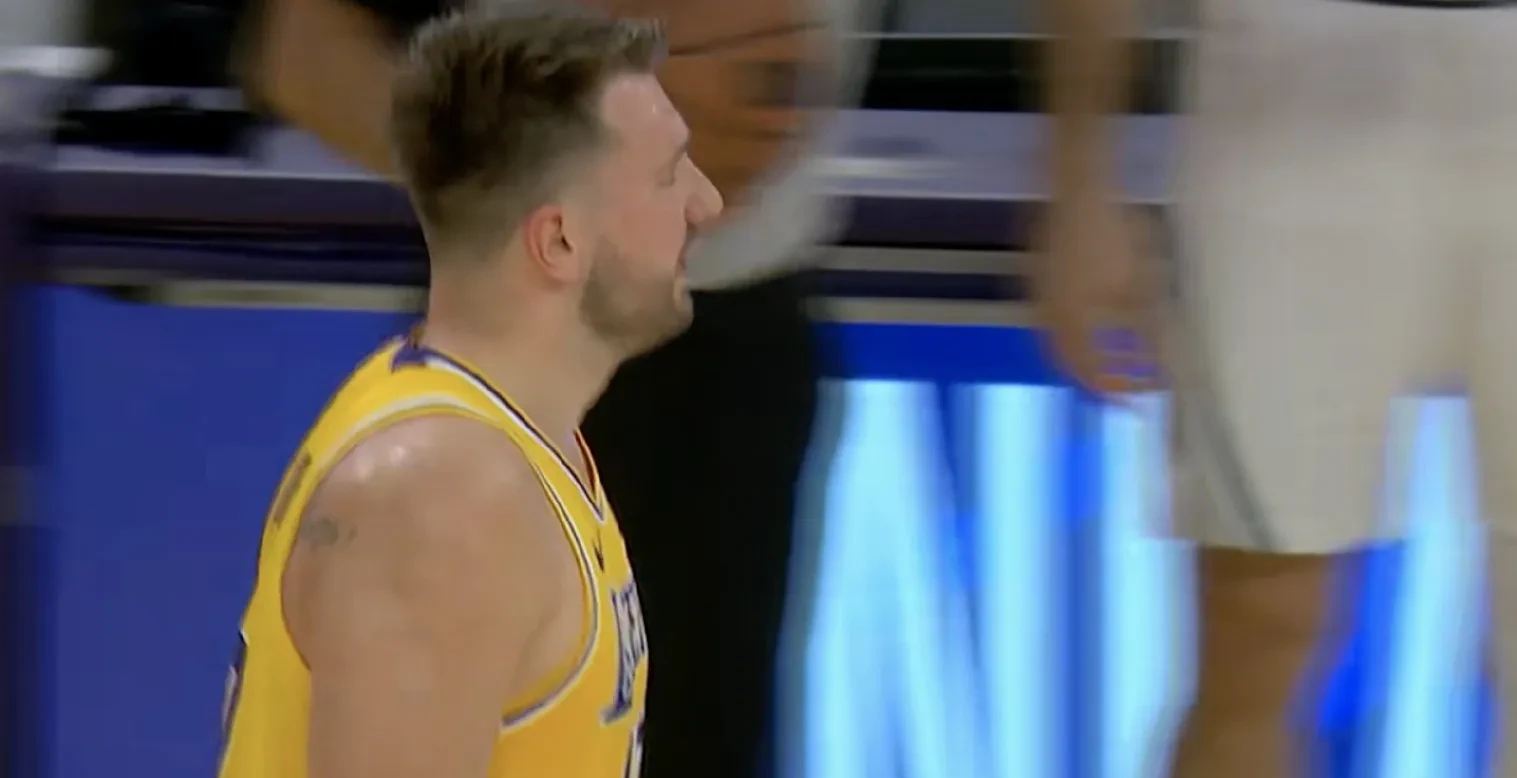 开云中国-东契奇遭遇二十持续失利，巴黎圣日耳曼教练压力巨大！全场沸腾不已的简单介绍-开云中国